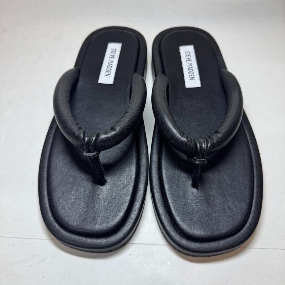 Steve Madden Womens 10 Black Fango Puffer Thong Flip Flop Sandals NIB GV8